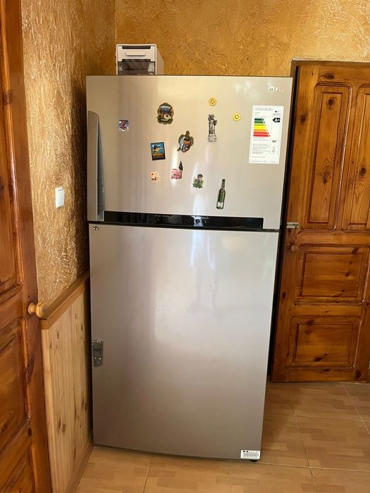 Холодильник LG в хорошем состоянии