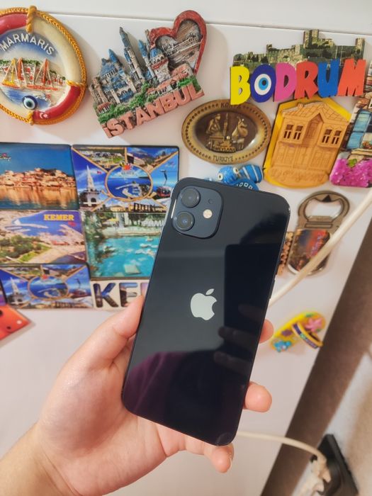 iPhone 12 128гб отличный