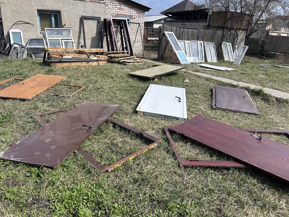 Продам металлический двери