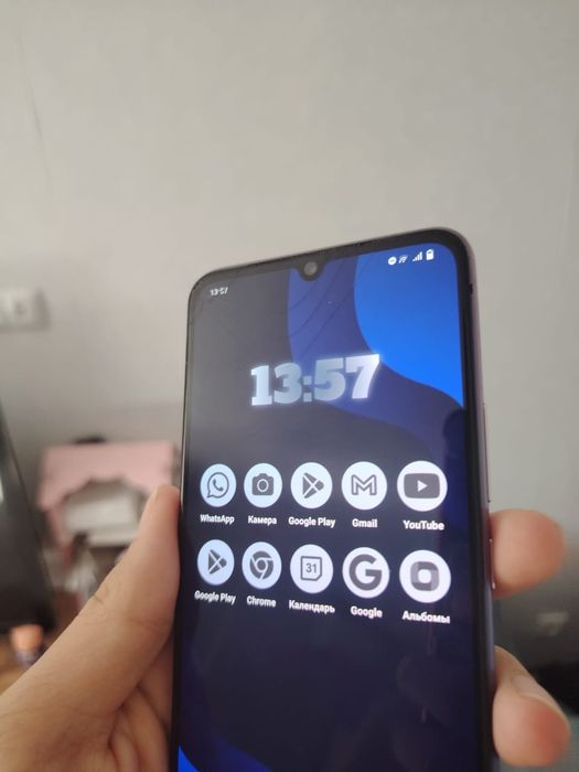 vivo V20 в хорошем состоянии