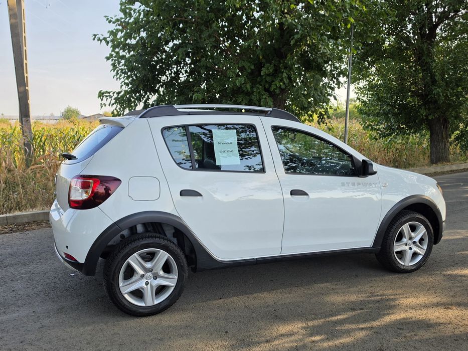 DACIA Sandero Stepway 2015 — imagine 3