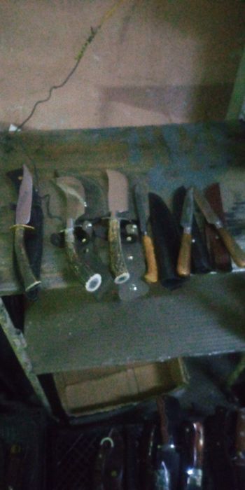 Cutite pentru vânătoare si pescuit.