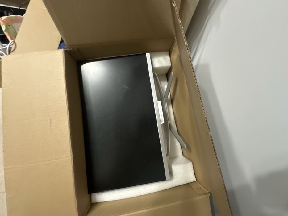 Моноблок ПК 23” / Intel Core i5 / SSD 250 GB / 8 GB RAM
