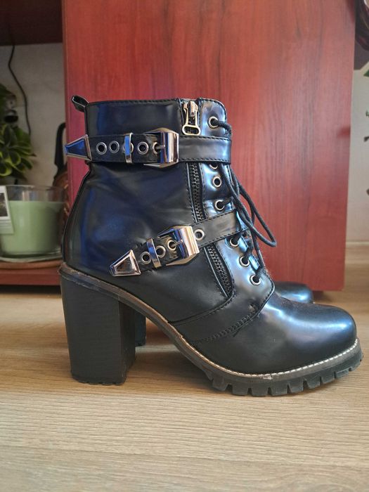 Дамски боти Alexander Krist