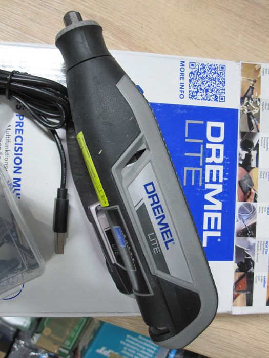 Multiunealta Dremel Lite 7760 cu baterie 3,6 V