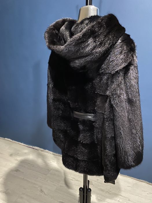 Продам шубу норковую