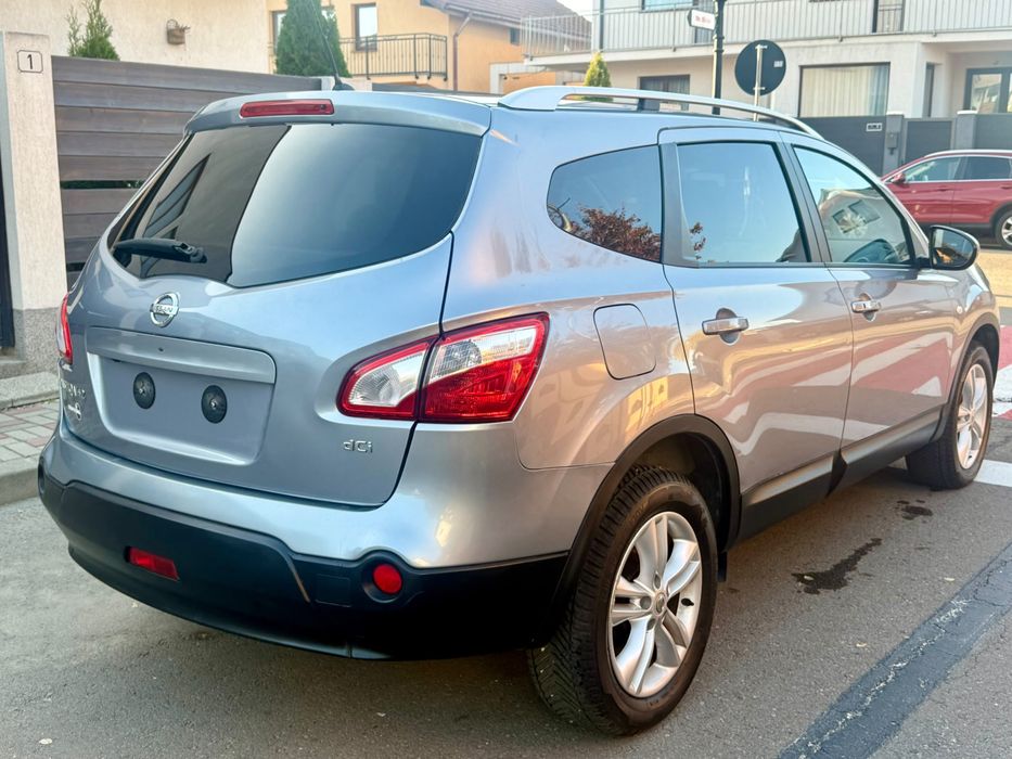 Nissan qashqai 4x4 /7locuri full teckna