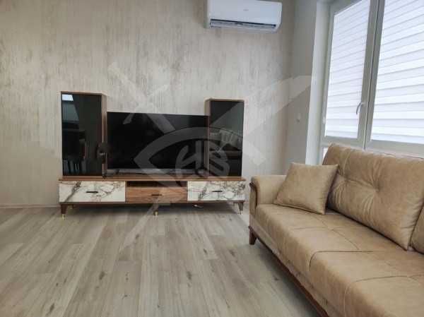 Дава се под наем Тристаен апартамент в Пловдив, Център - 185 кв.м за 797.64 € - Снимка #5