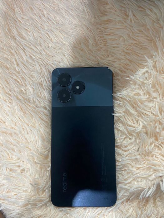 Продаю Реалми с51