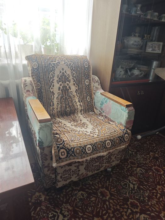 Диван и 2 кресла