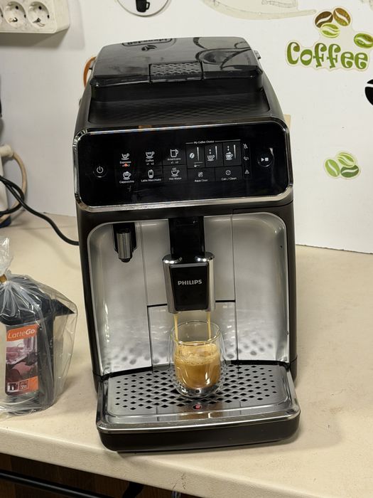 Кафемашина кафе автомат Philips Latte go с гаранция