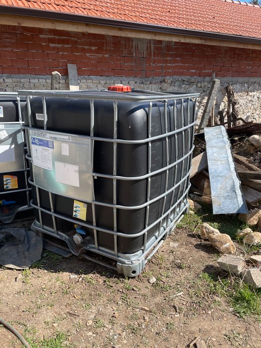 Продавам резервоар SCHUTZ бидон еврокуб 1000 л 1 тон 1 кубик