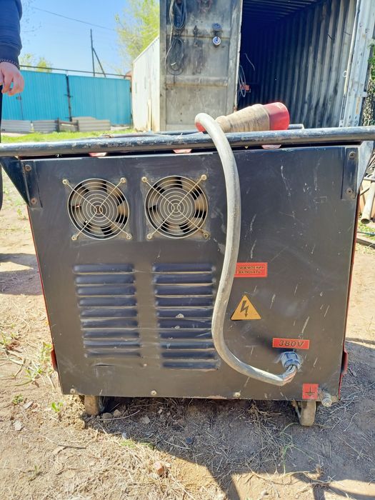 Продам сварочный аппарат ВД-501 уз