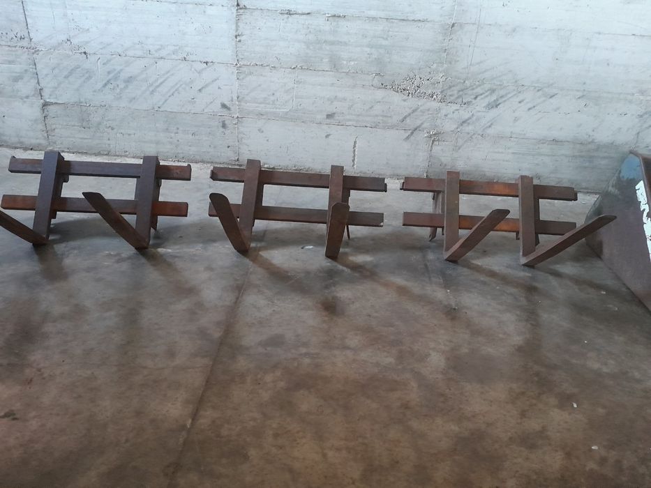 Кофа за JCB и вилици за Маниту