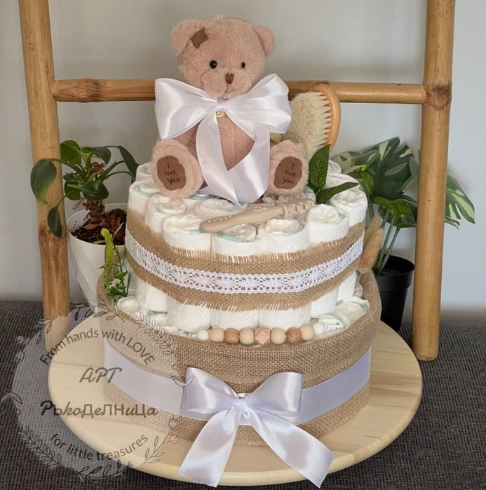 Торти от памперси на 2 етажа от “АРТ Ръкоделница”