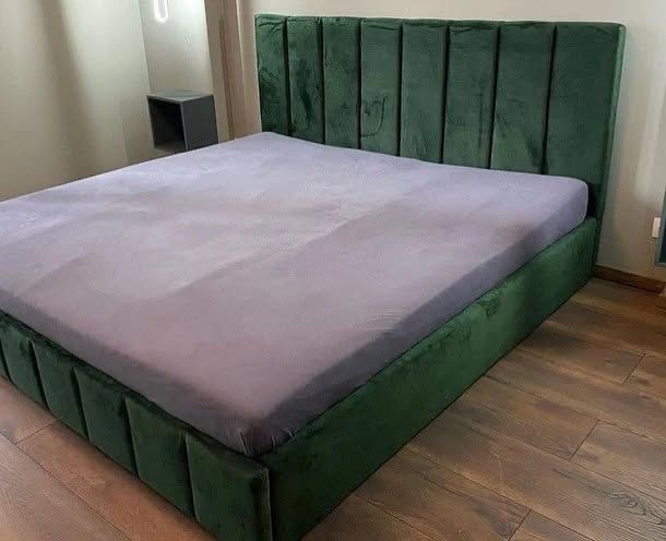 Кровать двухспальная