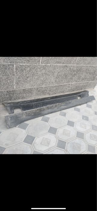 Е60 бампер пер зад порог