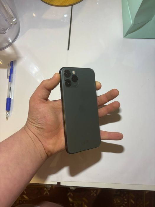 IPhone 11 Pro в отличном состоянии