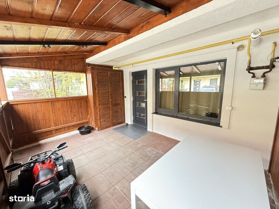 Casa tip duplex de vânzare