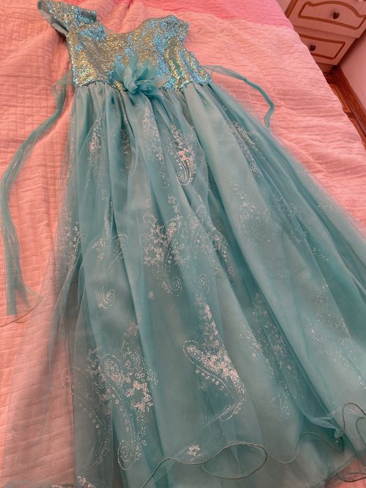 Нарядное зеленое красивое платье для девочек