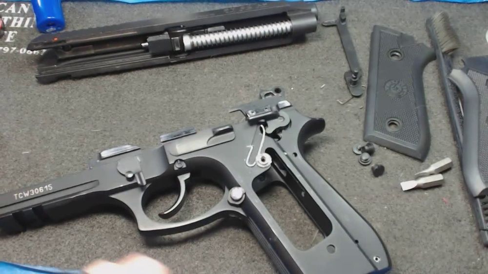 PISTOL Semi-Automat PENTRU DAUNATOARE!! (Modificat Co2 cu Gaz Airsoft)