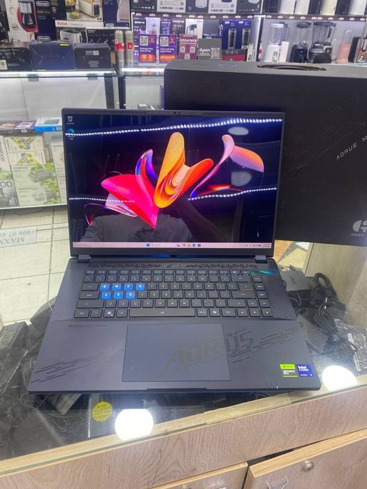 Gigabyte Aorus Master 16