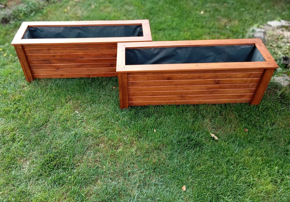 Дървени / саксии / кашпи