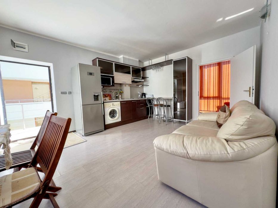 Просторен тристаен апартамент в к-с “Eden”