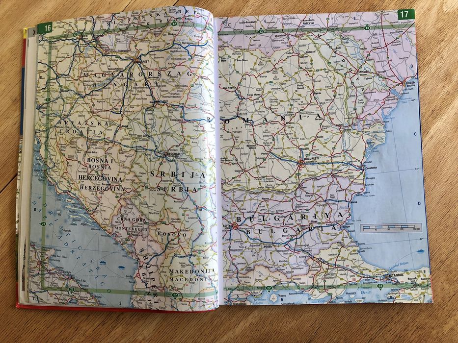 книги на английски език