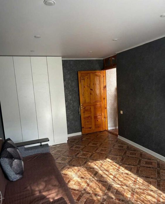 Продаётся 2-комнатная квартира