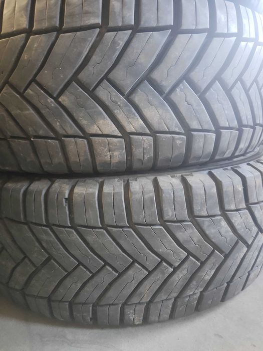 4бр.всесезонни  гума 215/70/15C Michelin
