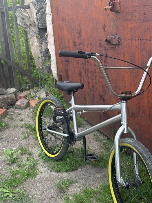 BMX велосипед.