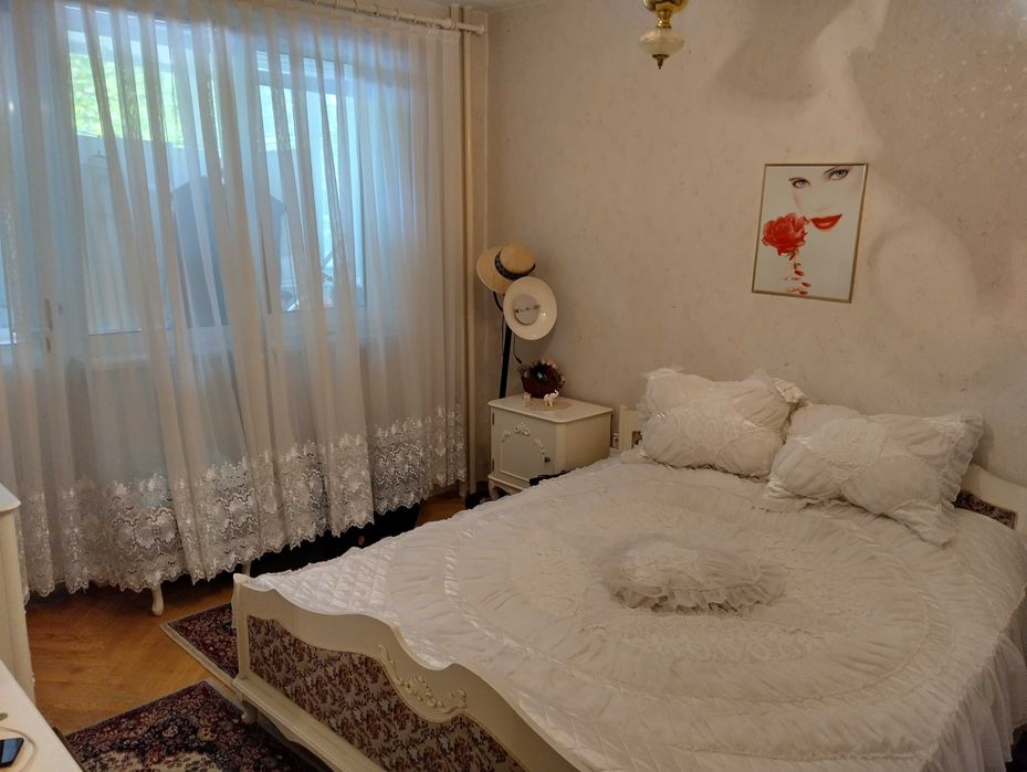 Продава се Тристаен апартамент в Силистра, Център - 87 кв.м за 919 €/кв.м - Снимка #9