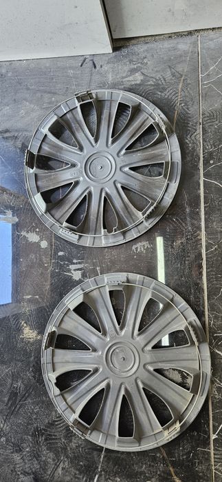 Колпаки 2шт р14         .