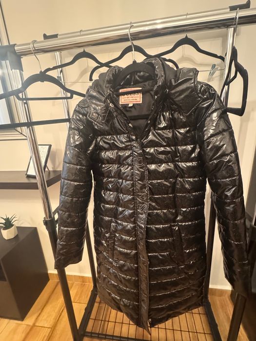 Guess яке момиче