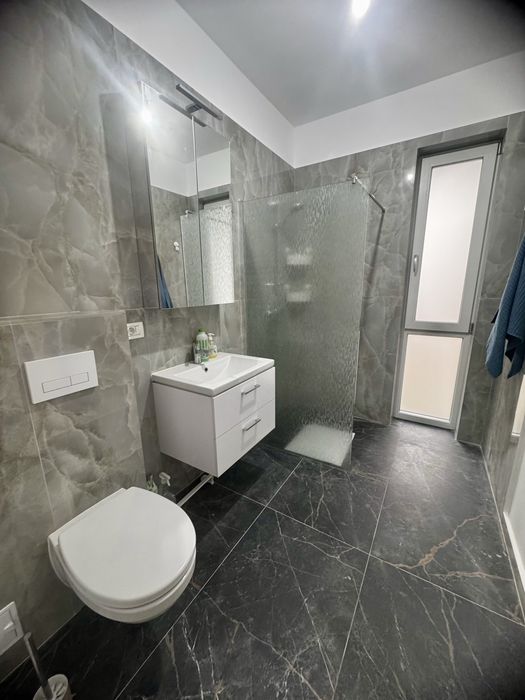 Proprietar inchiriez apartament 2 camere