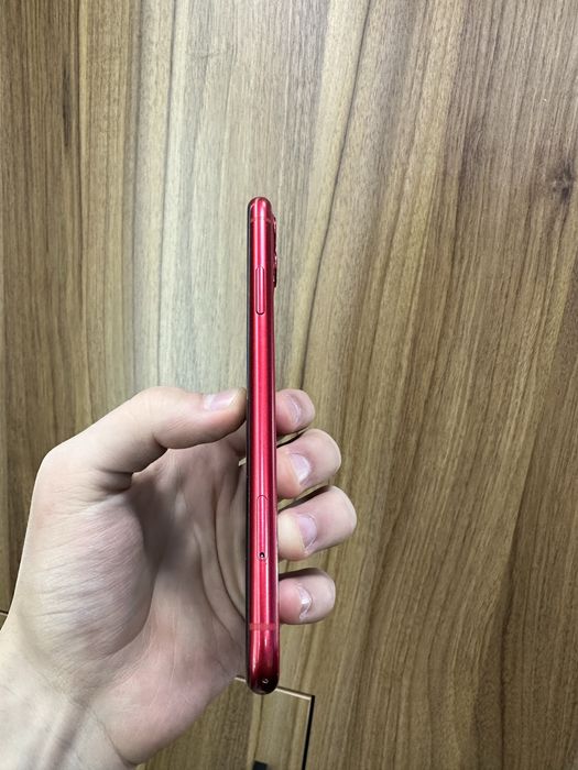 Iphone 11 red 64 gb 73%