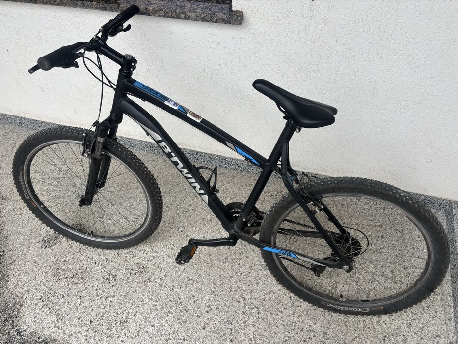 Vând Bicicletă MTB B'TWIN Rockrider 340 – Anvelope Continental – Stare Excelentă