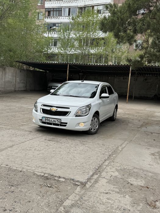 Шевролле кобальт продам