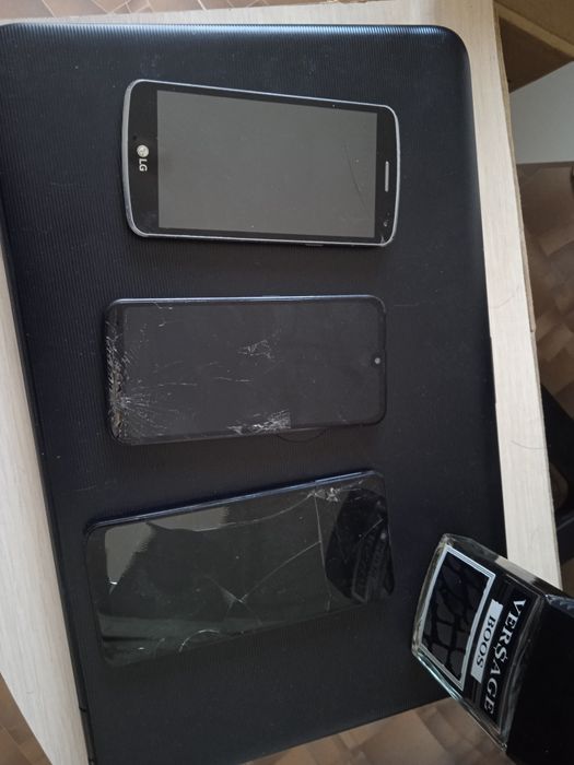 Телефон Самсунг а 31  на запчасти