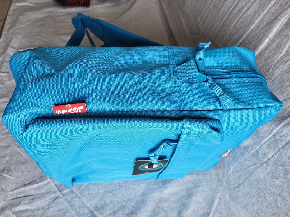 Rucsac ORIGINAL LEVISTRAUSS ,eticheta Italia nou!!!