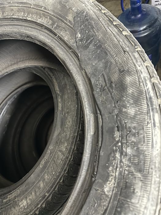 Авто шины 225/60R17 (4шт)