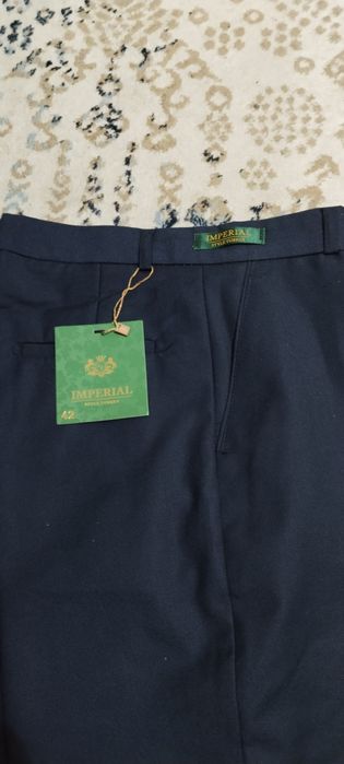 Продам новые школьные брюки