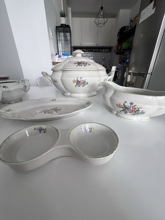 Ретро порцеланови съдове „Izida“ и „GD“ – Made in Bulgaria (3 серии)