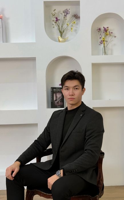 Математика пән мұғалімі