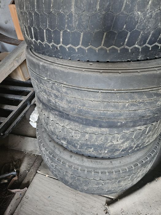 Резина БУ грузовая 285/70/19.5