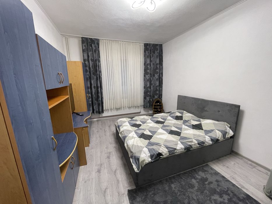 Inchiriez garsoniera Ramnicul Valcea zona troianu