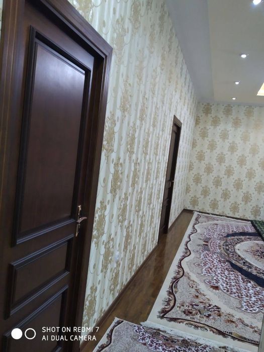 Срочно Кибрай марказида участка сотилади. Ховли узимники янги курилган