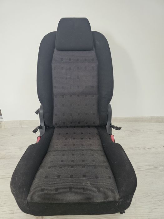 Седалки peugeot 307 sw и щора за багажник