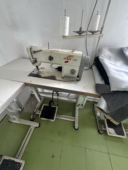 Masini de cusut Pfaff profesionale